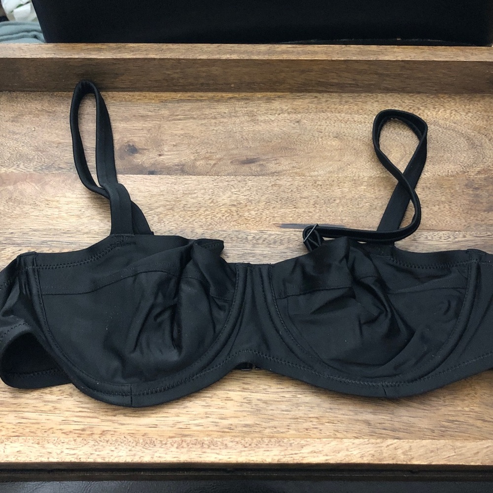 aerie Black Underwire Bikini Top